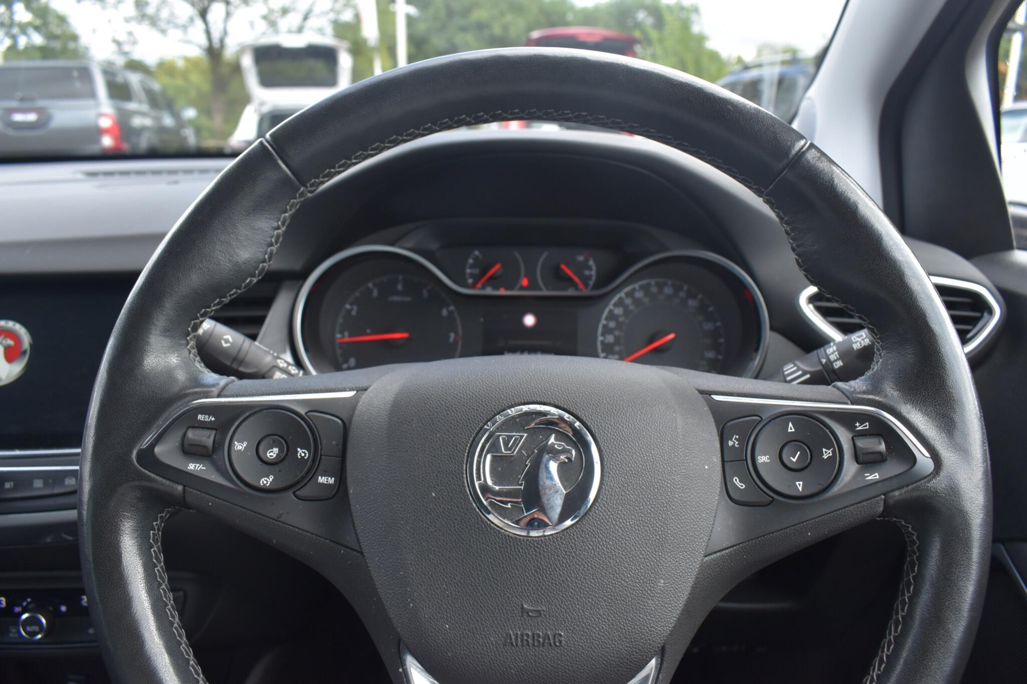 Crossland - 1.5 Turbo D Ultimate Auto Euro 6 (s/s) 5dr - Image 17