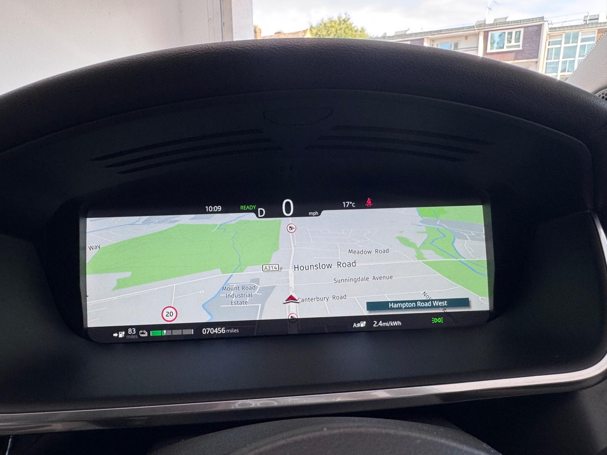 Jaguar I-Pace view 28