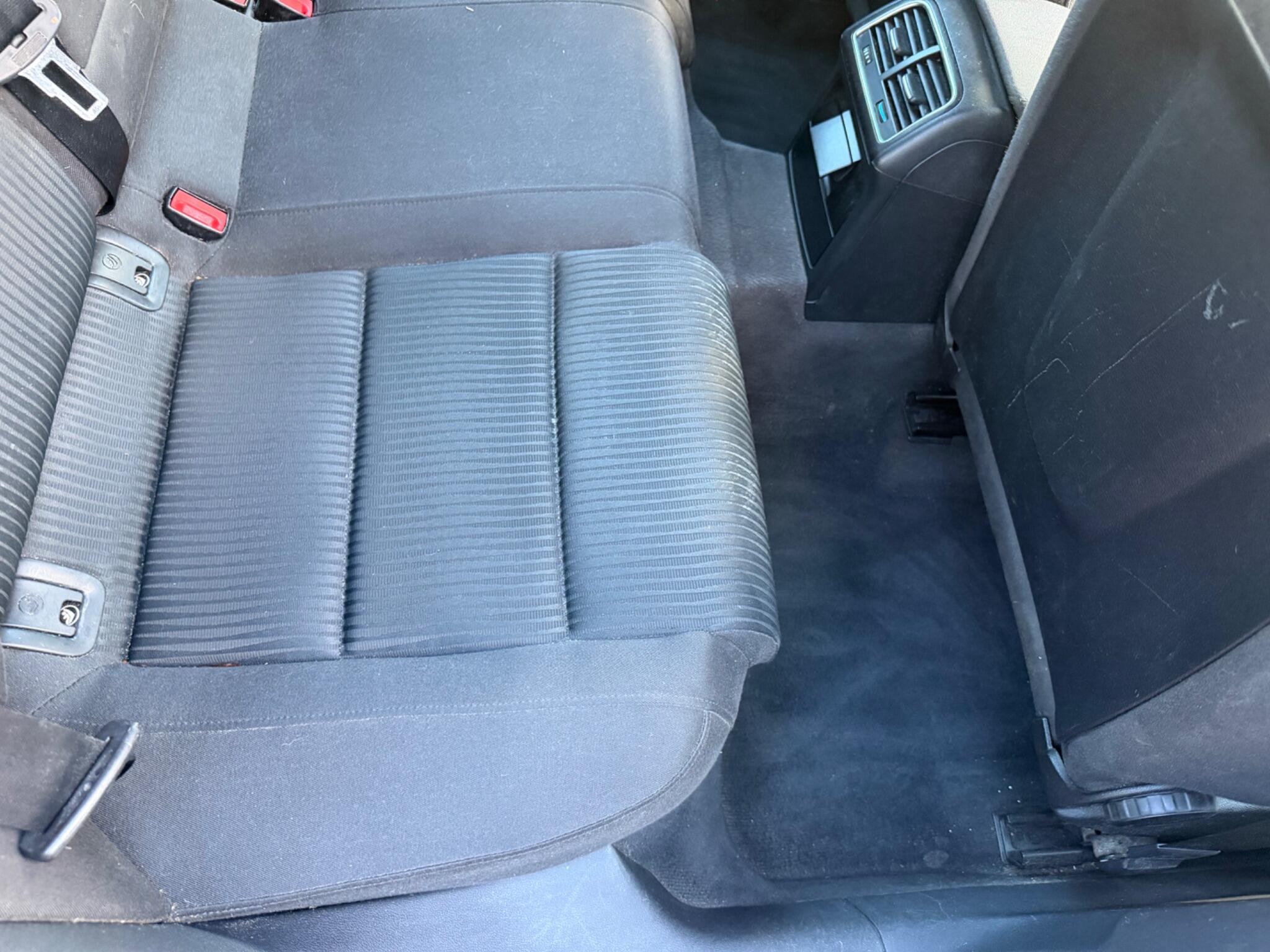 Audi A4 view 22