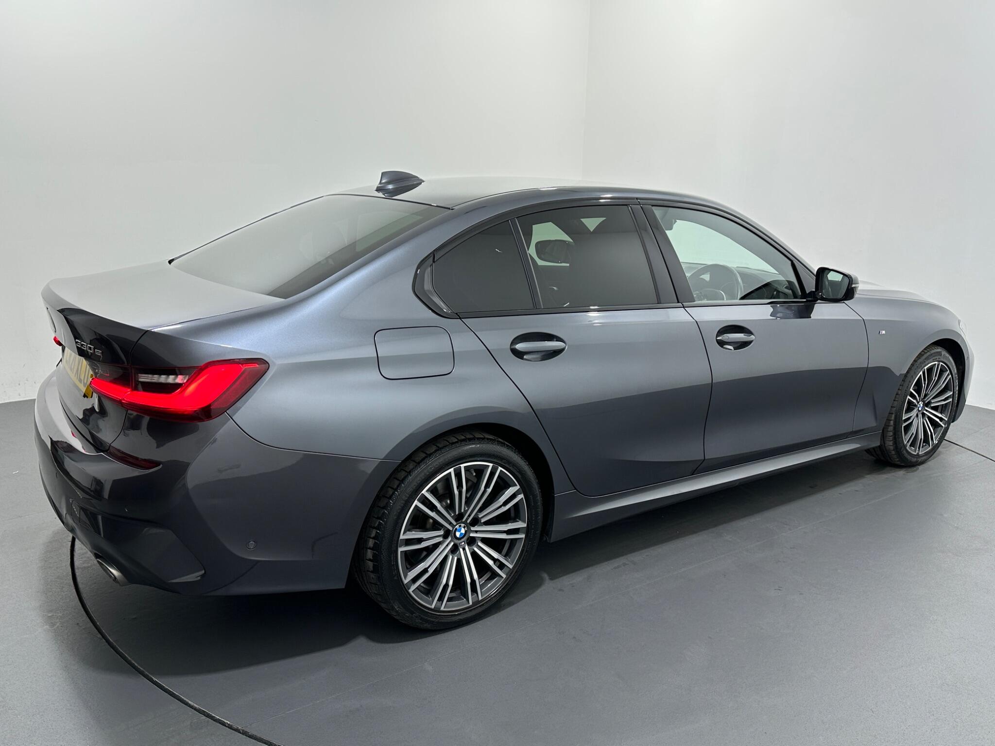 BMW 3 Series view 53