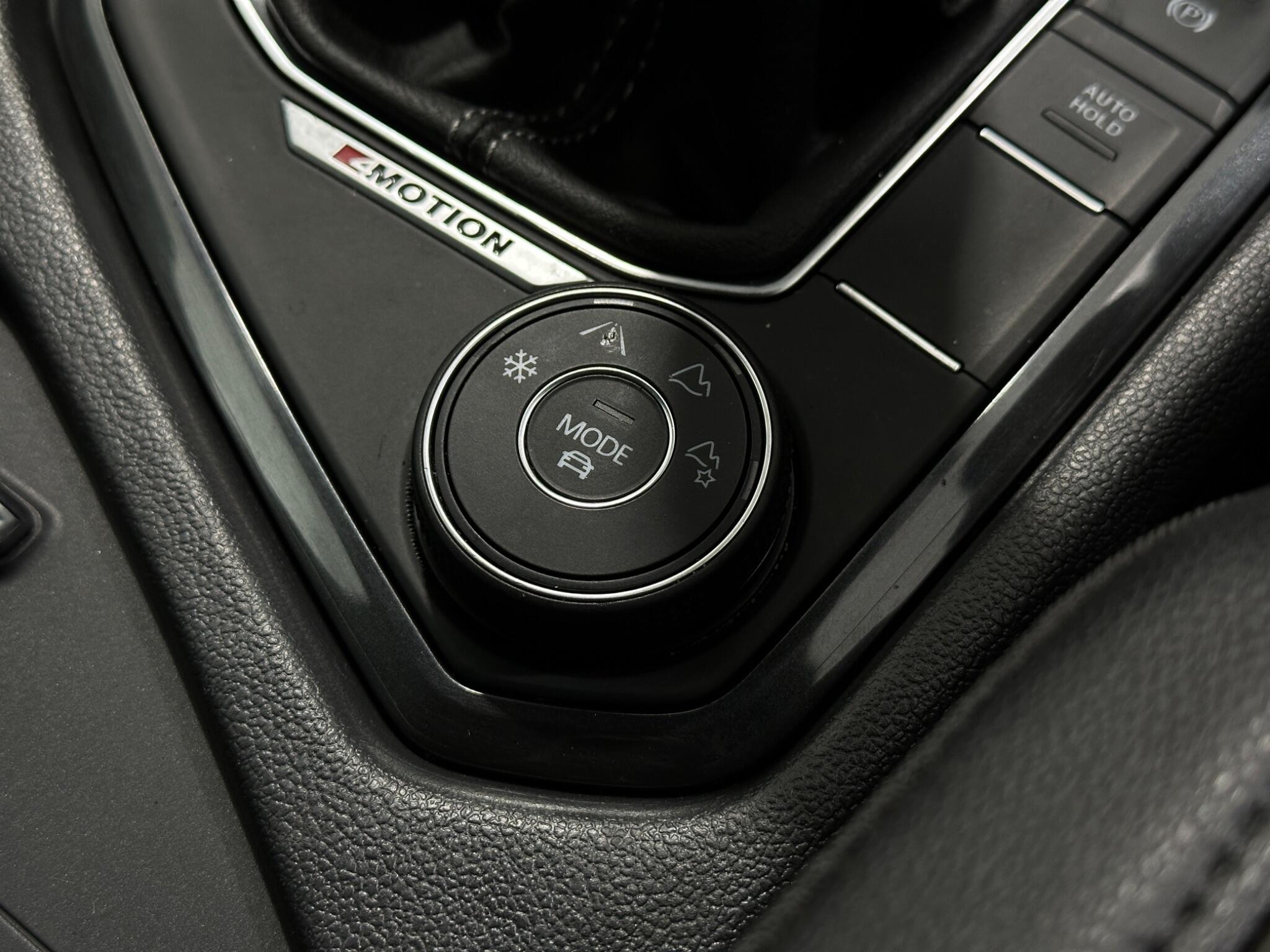 Volkswagen Tiguan view 21