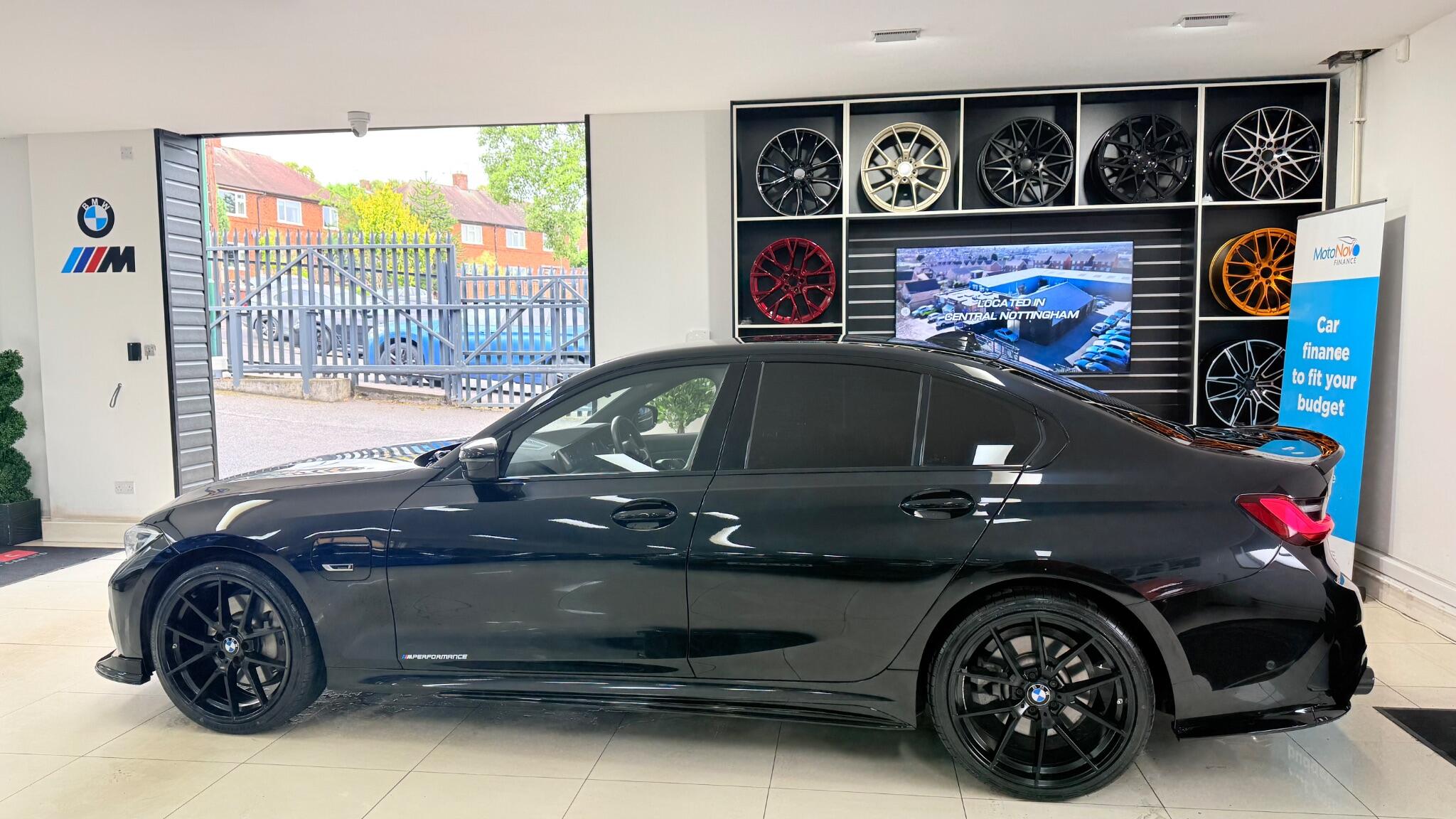 BMW 3 Series view 36