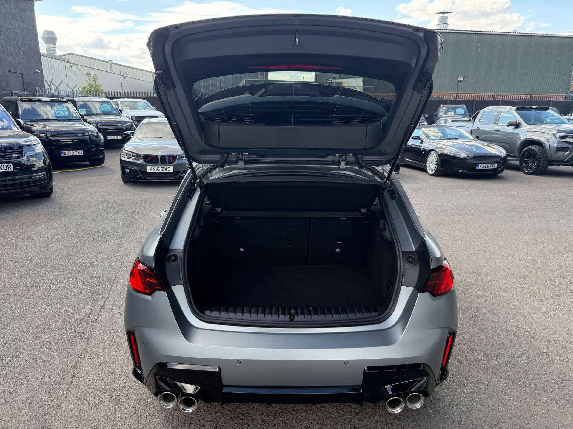 BMW 1 Series view 25