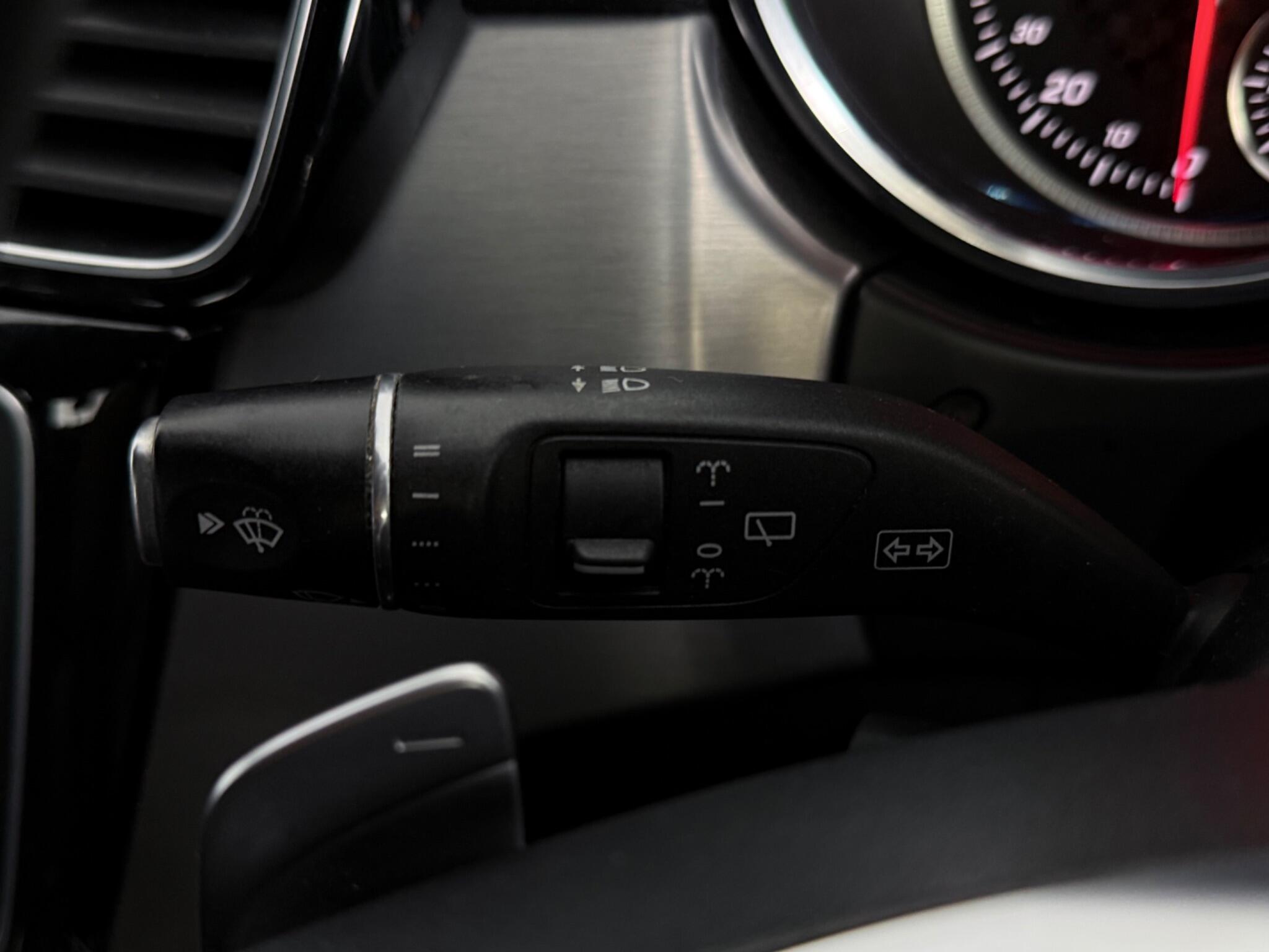 Mercedes-Benz GLE view 18