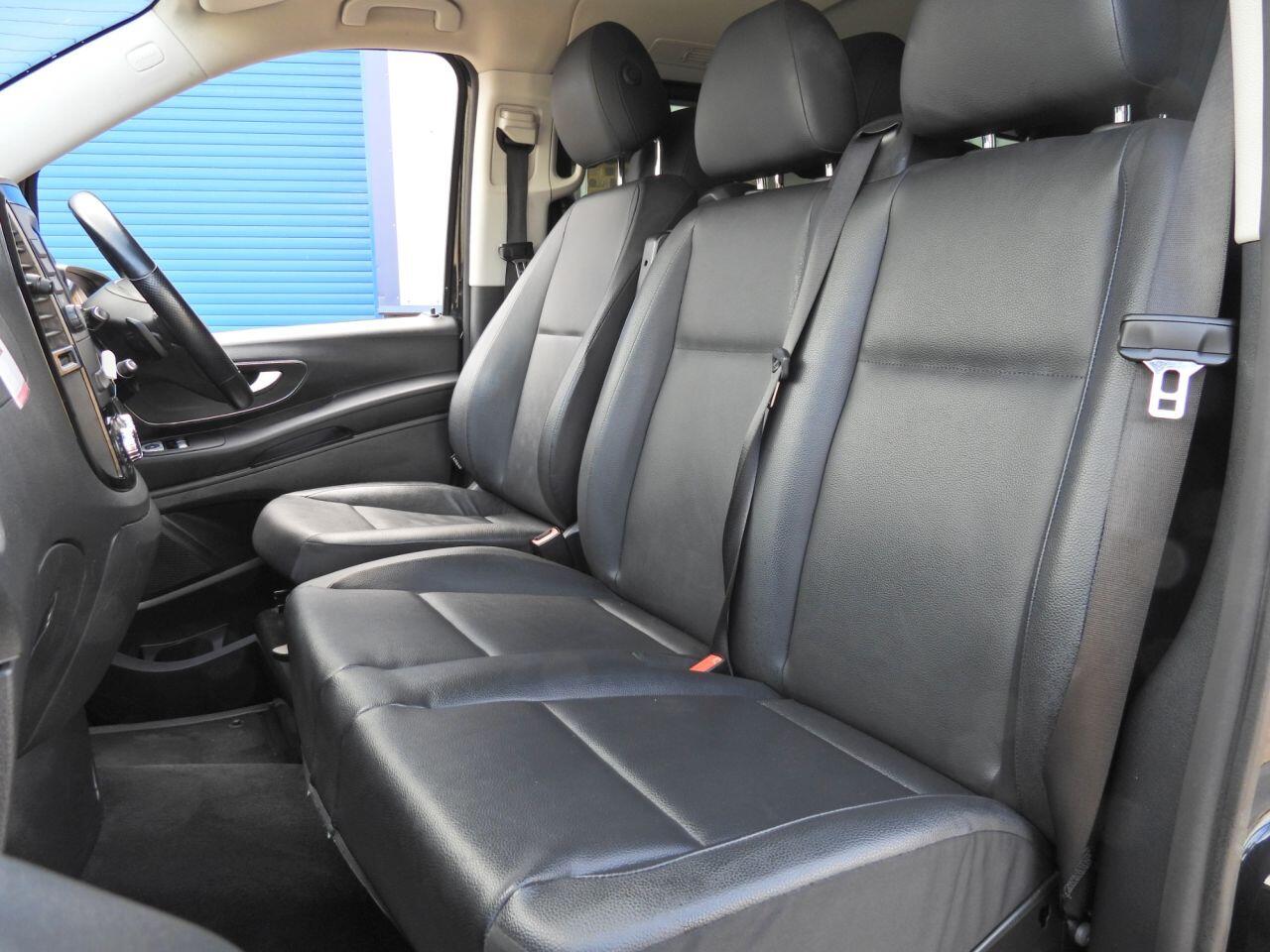Mercedes-Benz Vito view 12