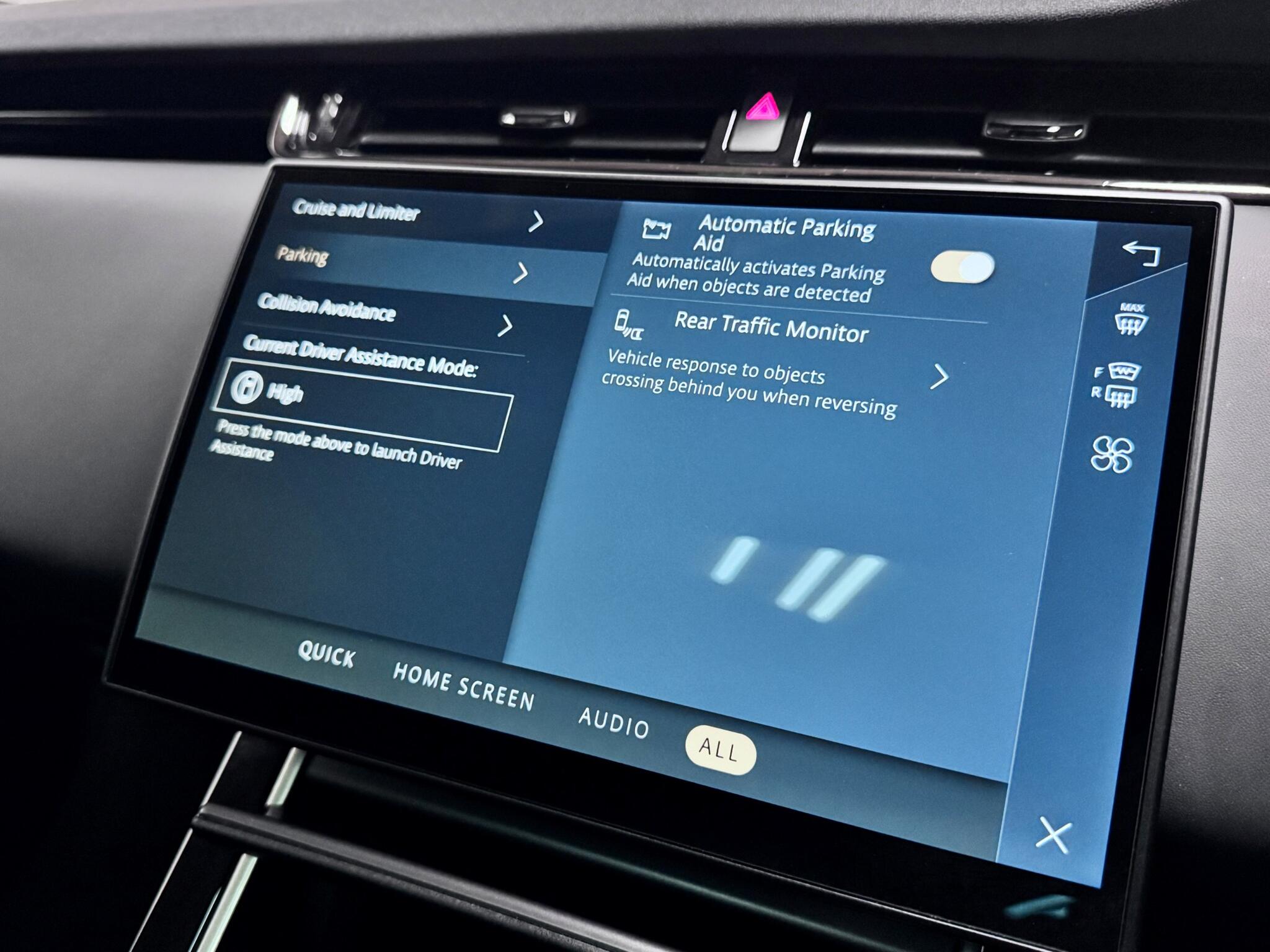 Land Rover Range Rover Evoque view 48