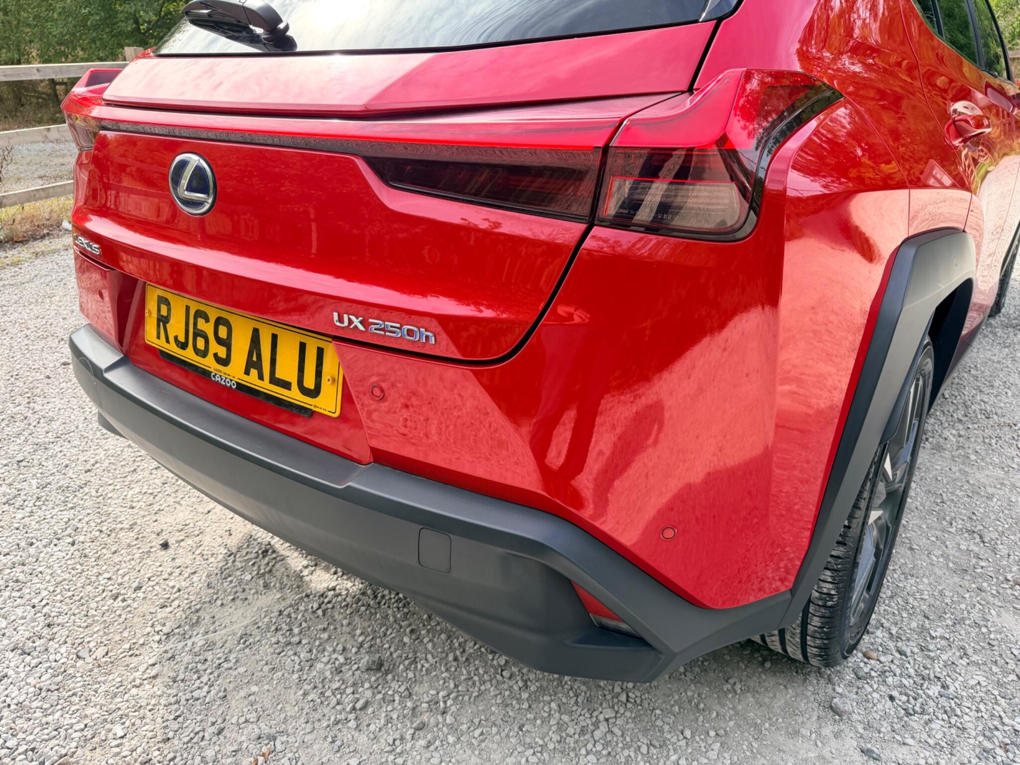 Lexus Ux view 57