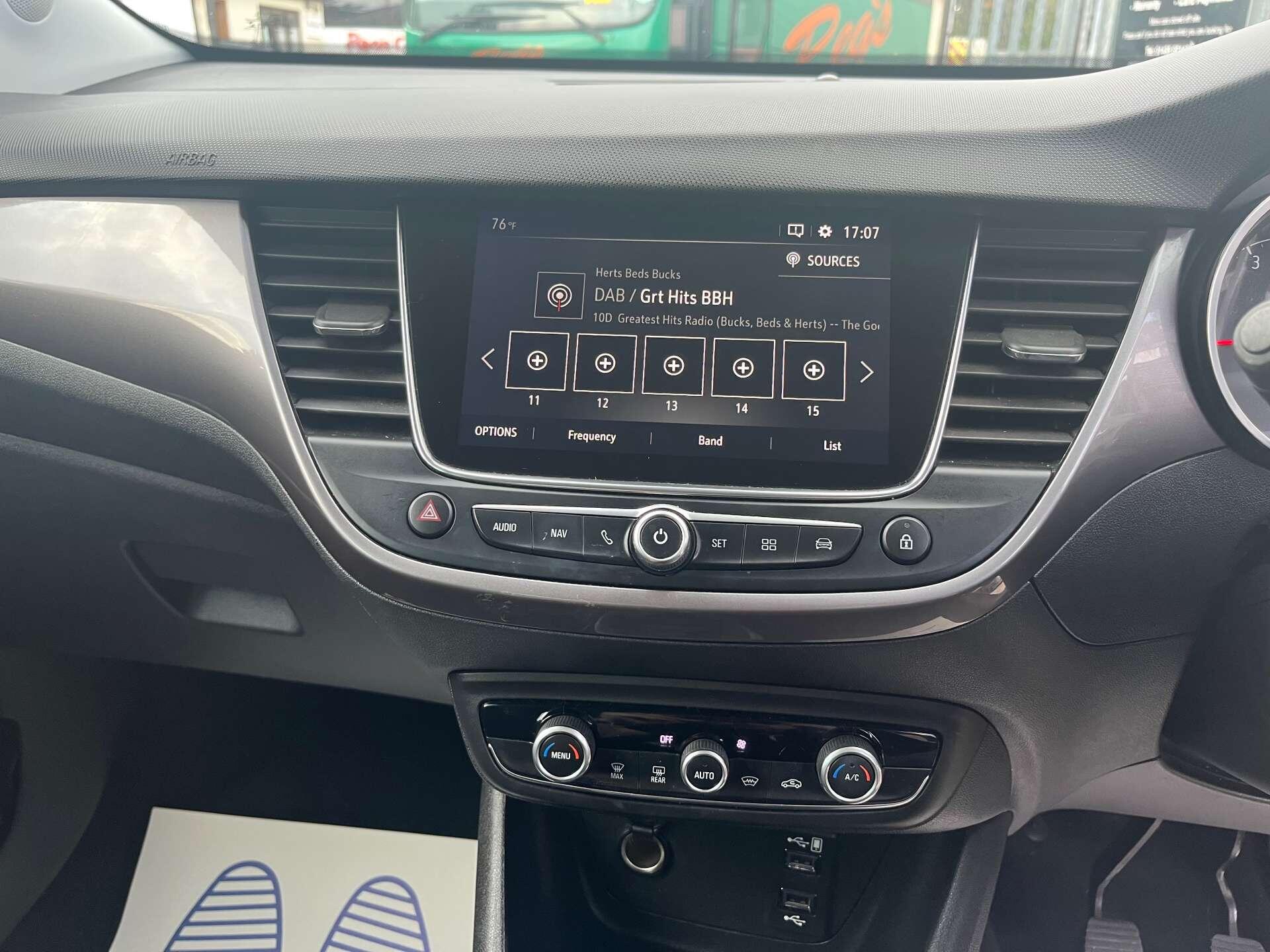 Vauxhall Crossland X view 34
