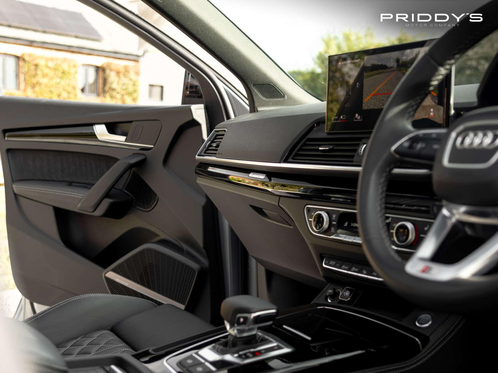 Audi Q5 view 36