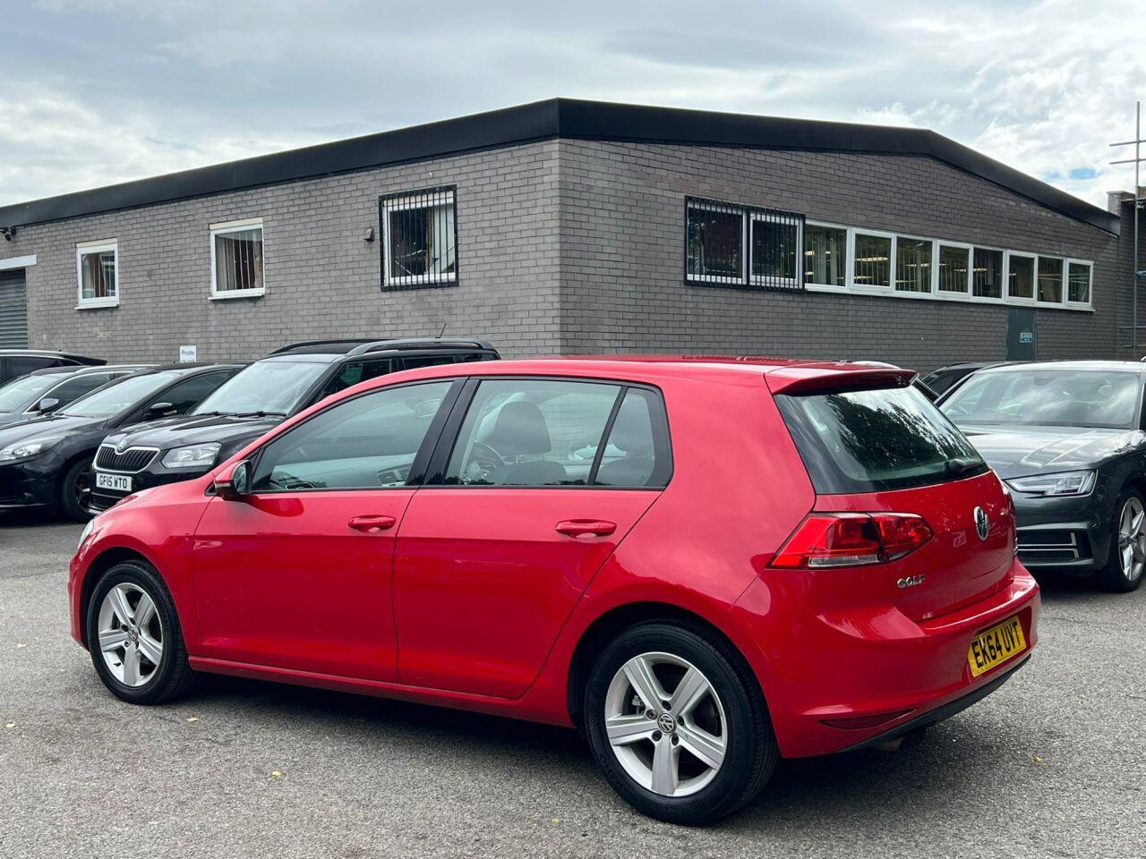 Volkswagen Golf view 9
