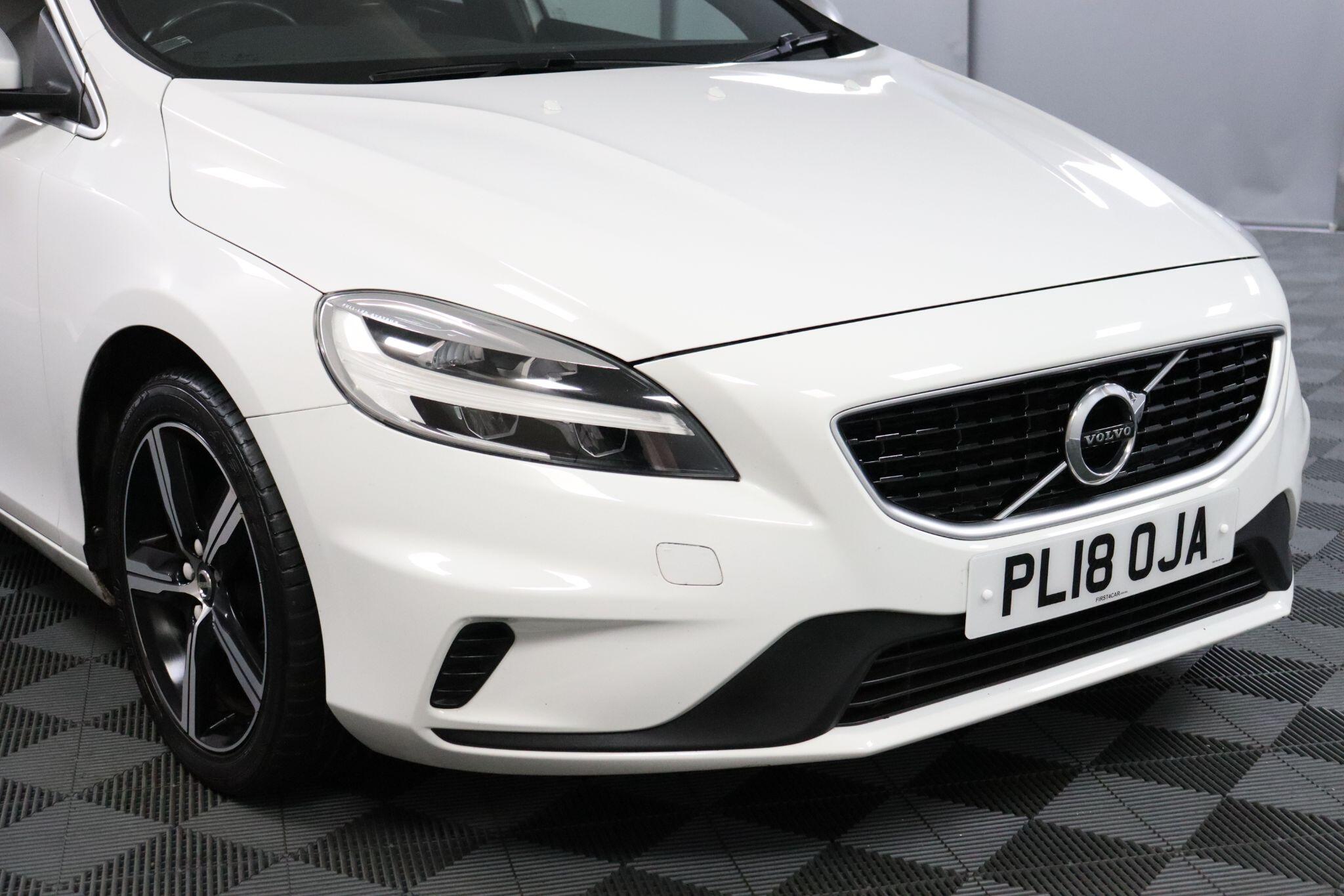 Volvo V40 view 26