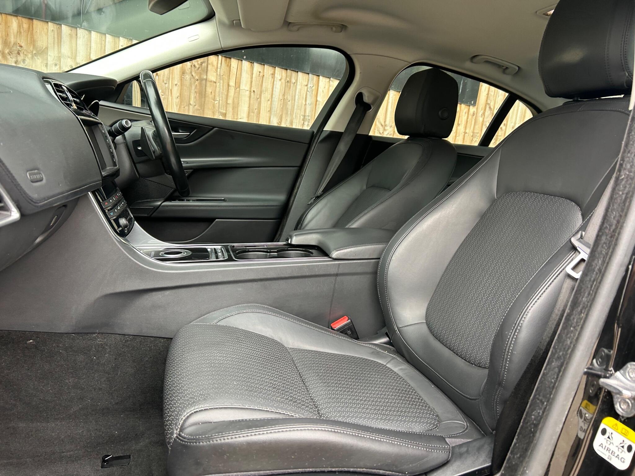 Jaguar Xe view 31