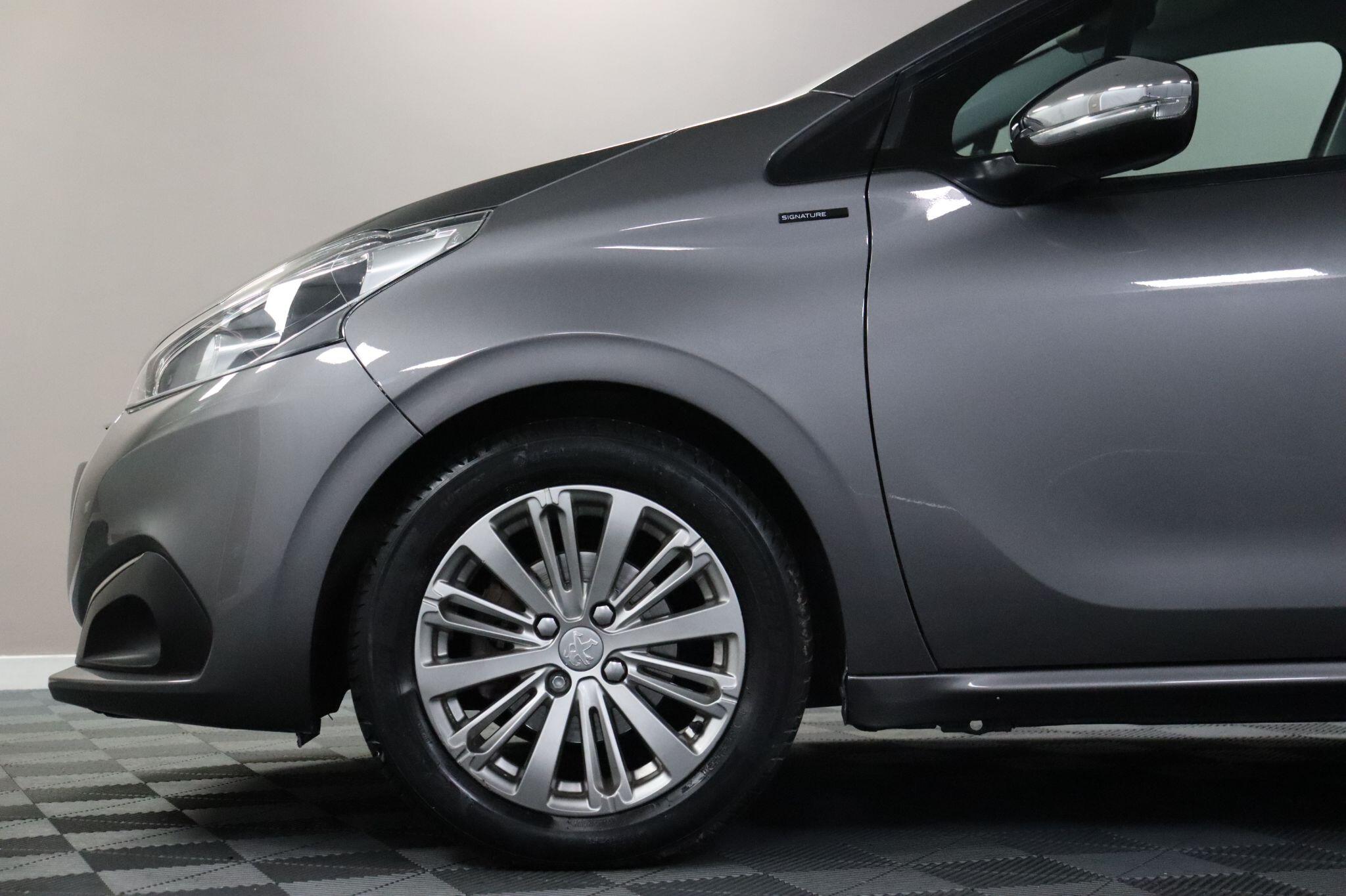 Peugeot 208 view 27