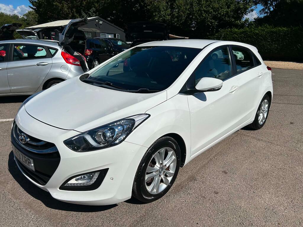 Hyundai I30 view 5
