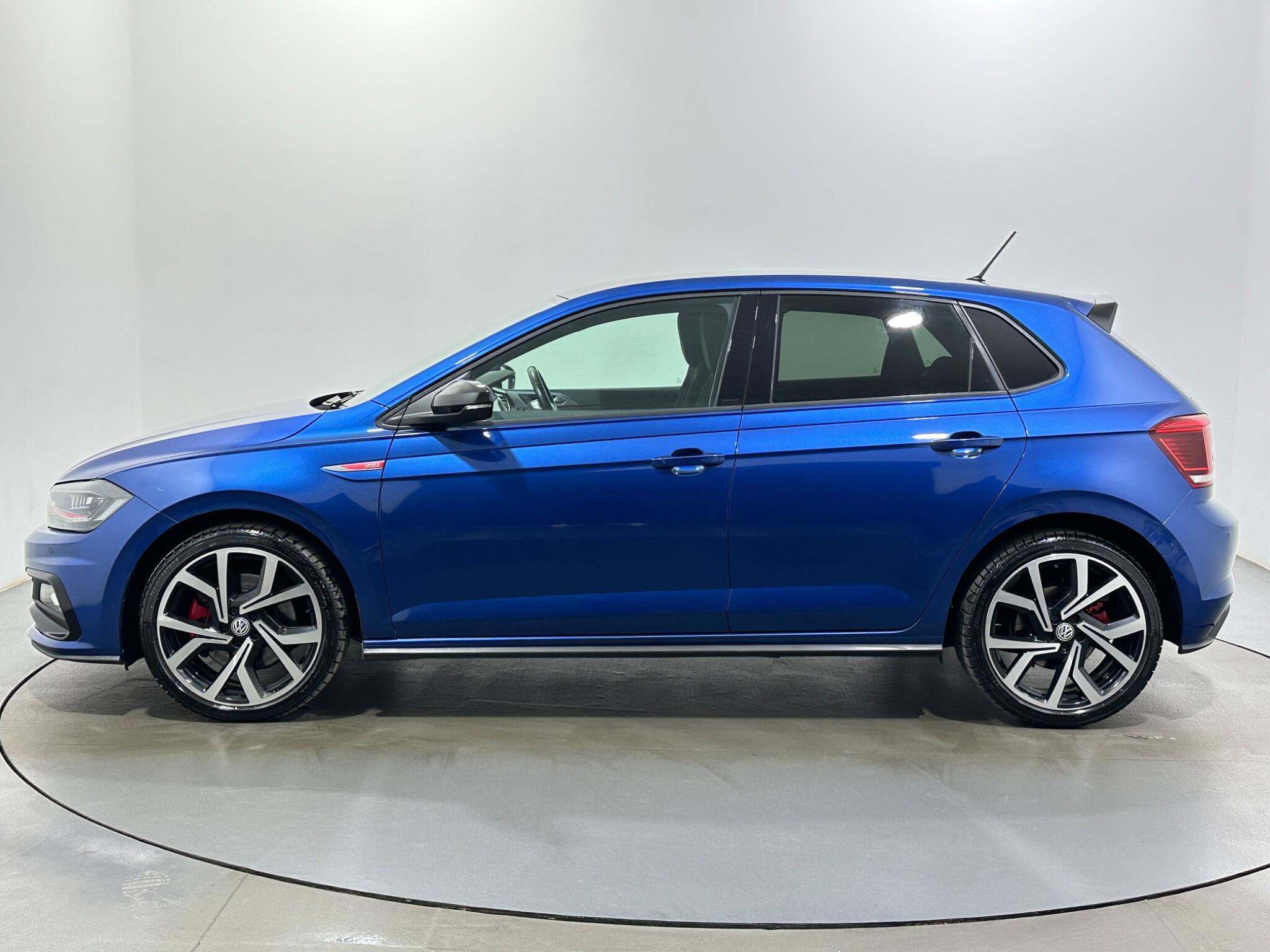 Volkswagen Polo view 5
