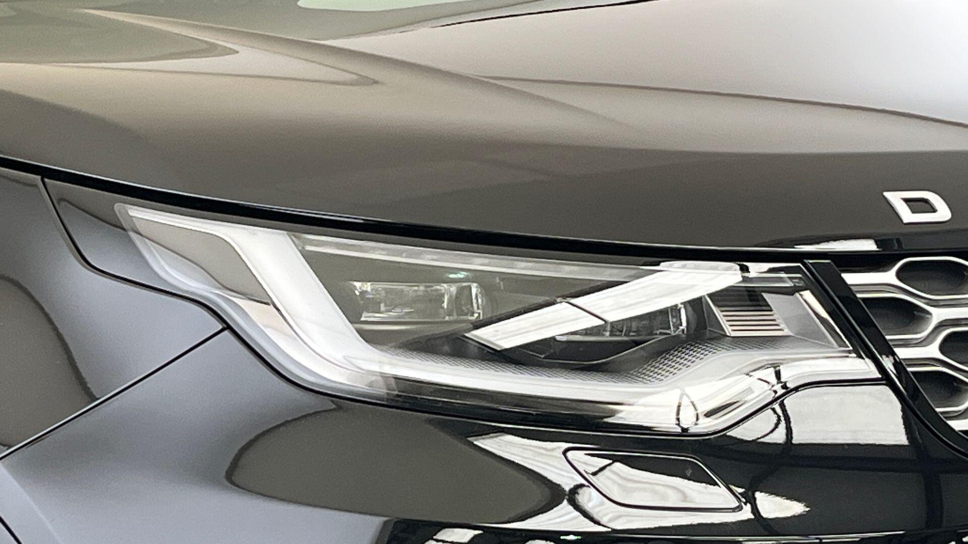 Land Rover Discovery view 17