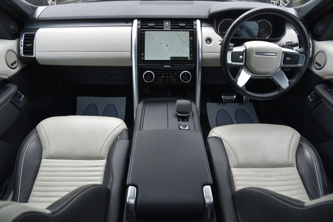 Land Rover Discovery 3 view 2