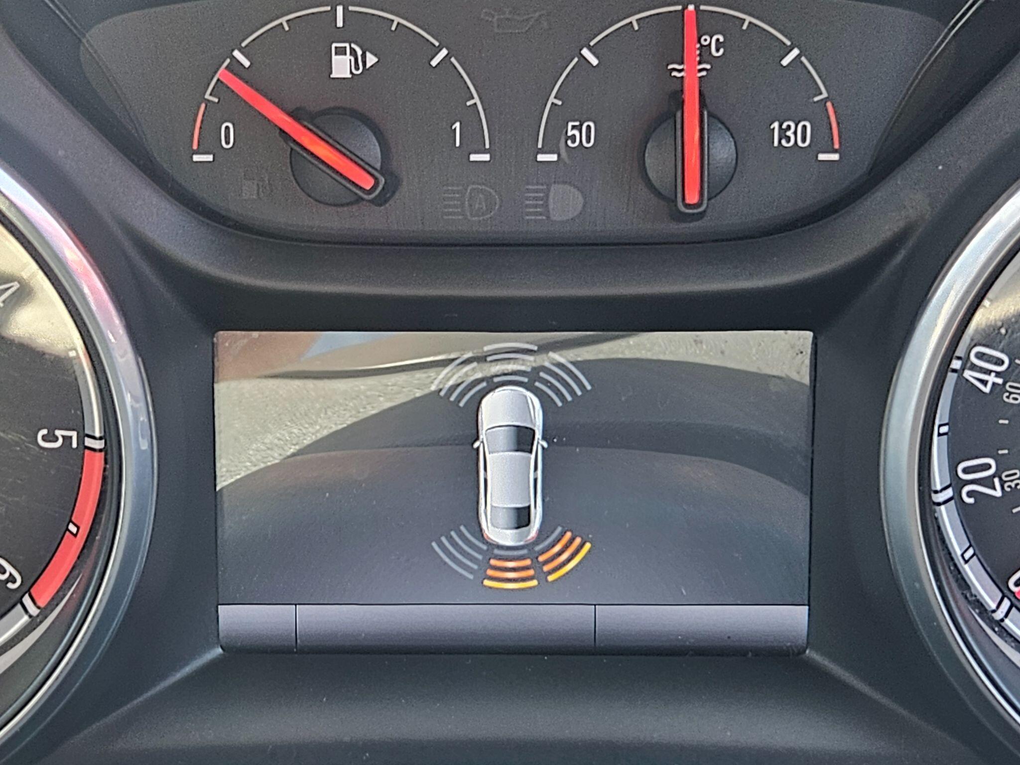 2016 Vauxhall Astra image 36