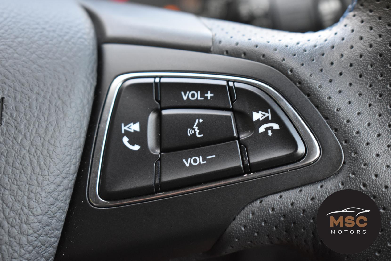 Ford Focus view 69