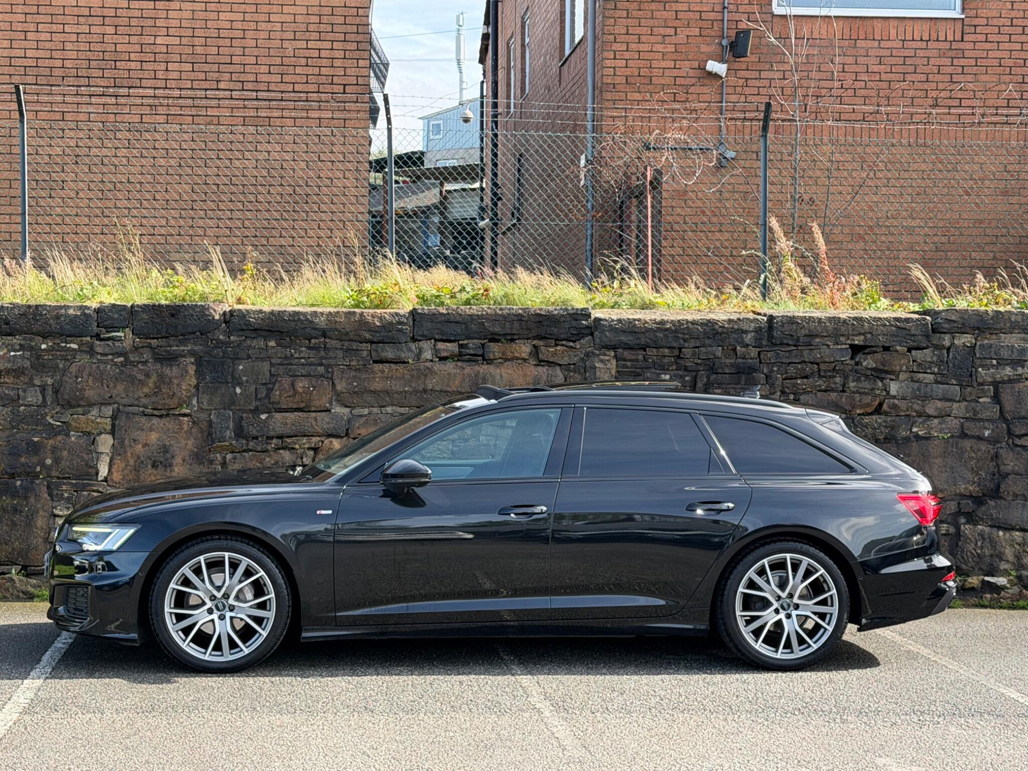 Audi A6 view 4