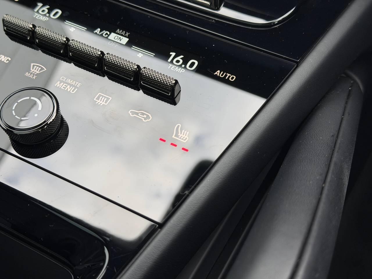 Porsche Cayenne view 28