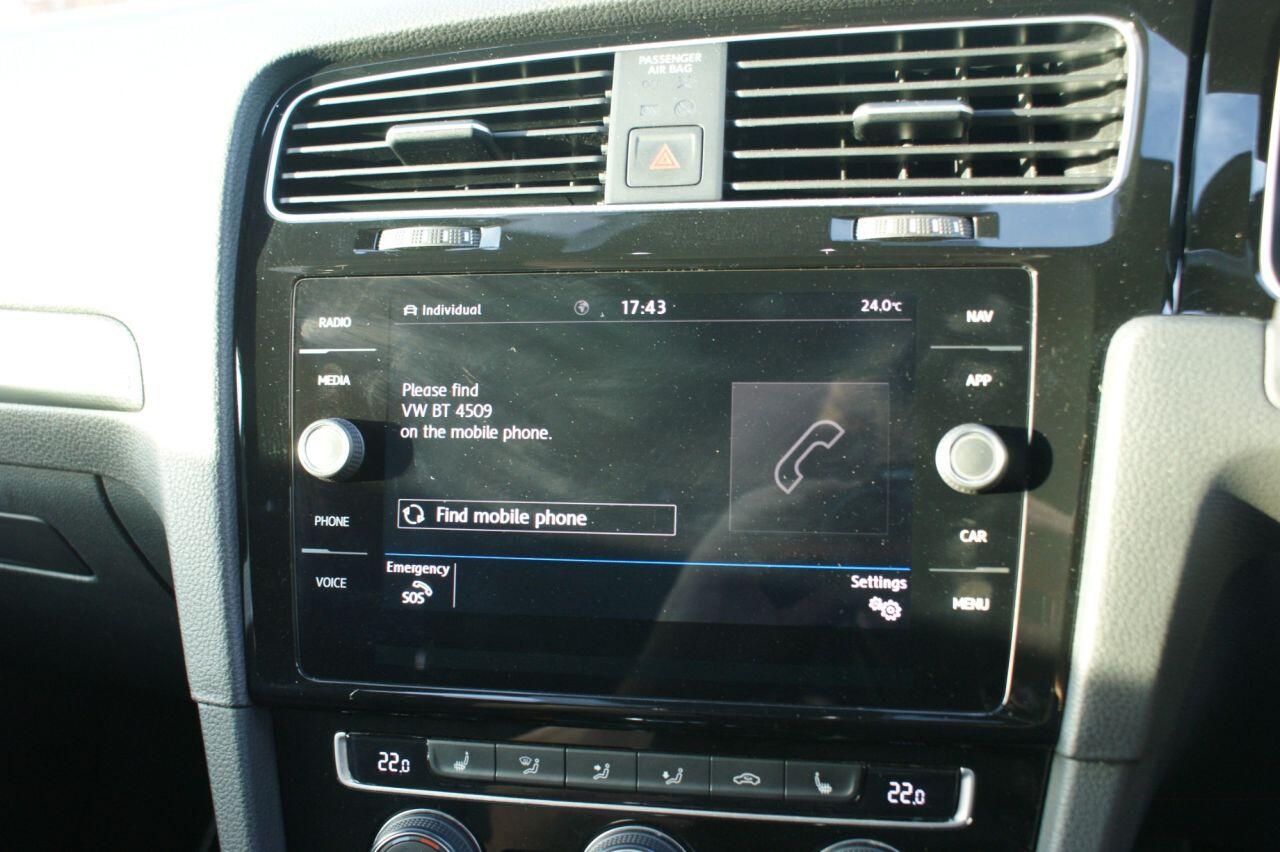 Volkswagen Golf view 57