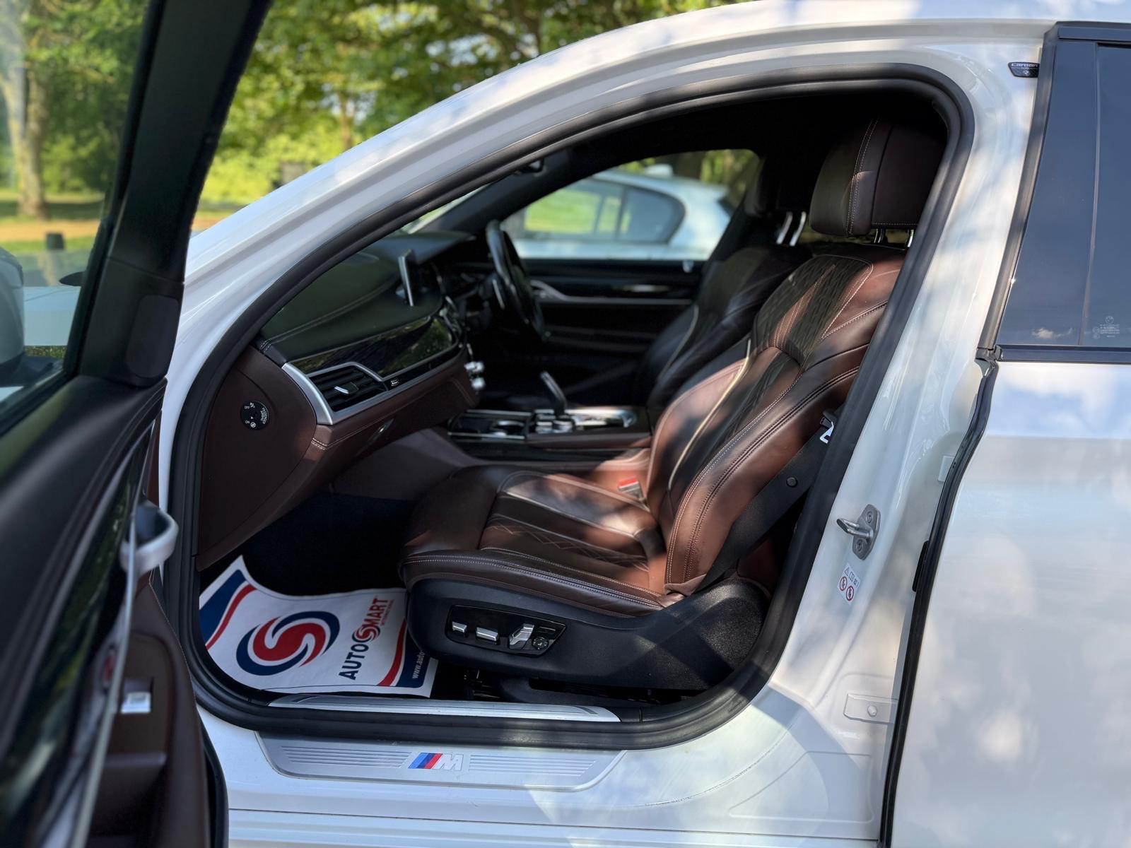 BMW 7 Series view 63