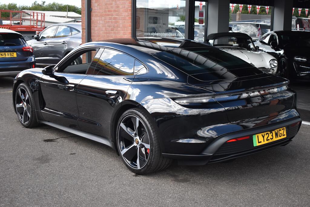 Porsche Taycan view 20