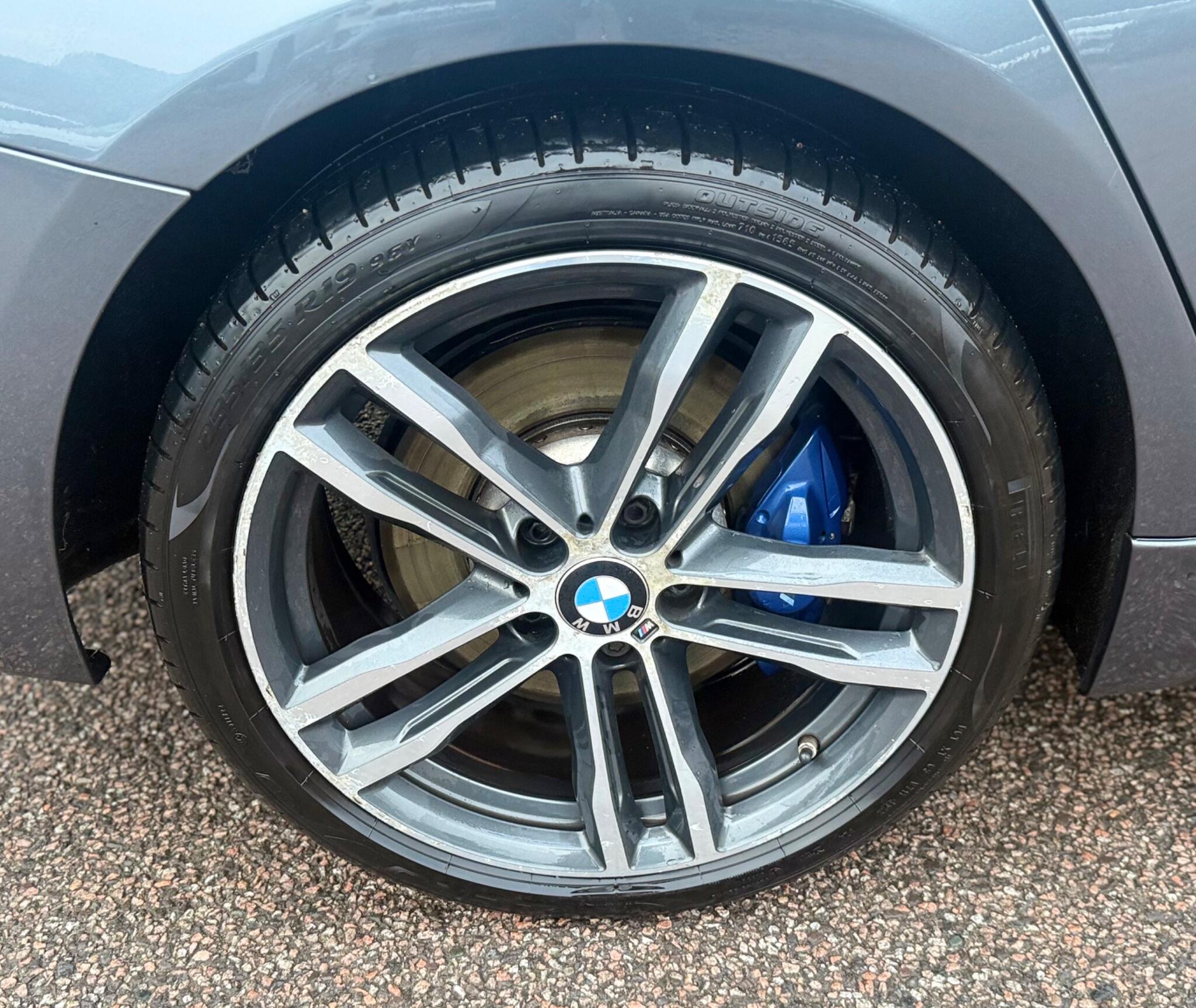 BMW 3 Series view 7