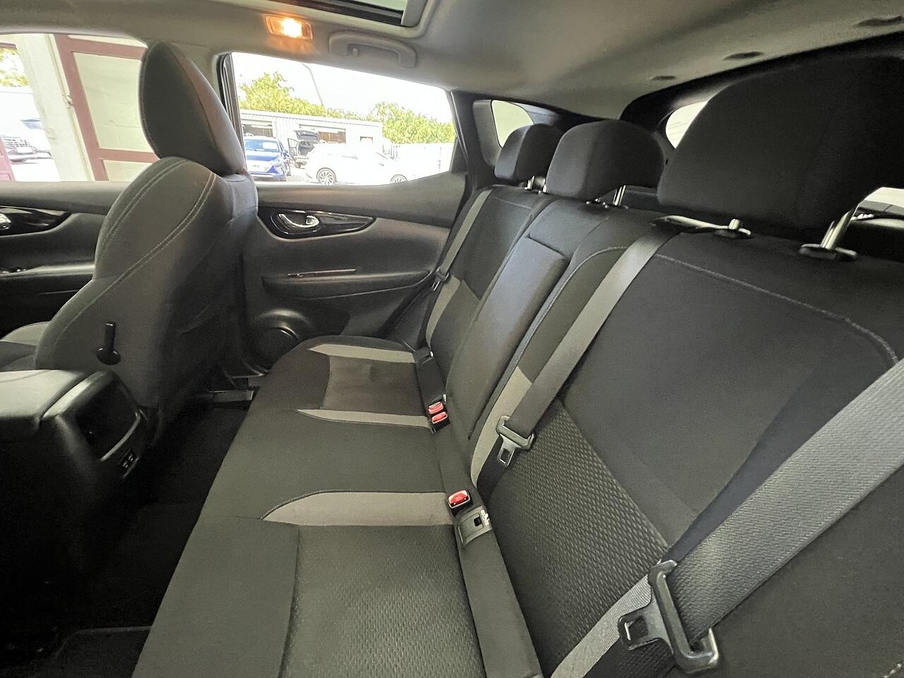 Nissan Qashqai view 18