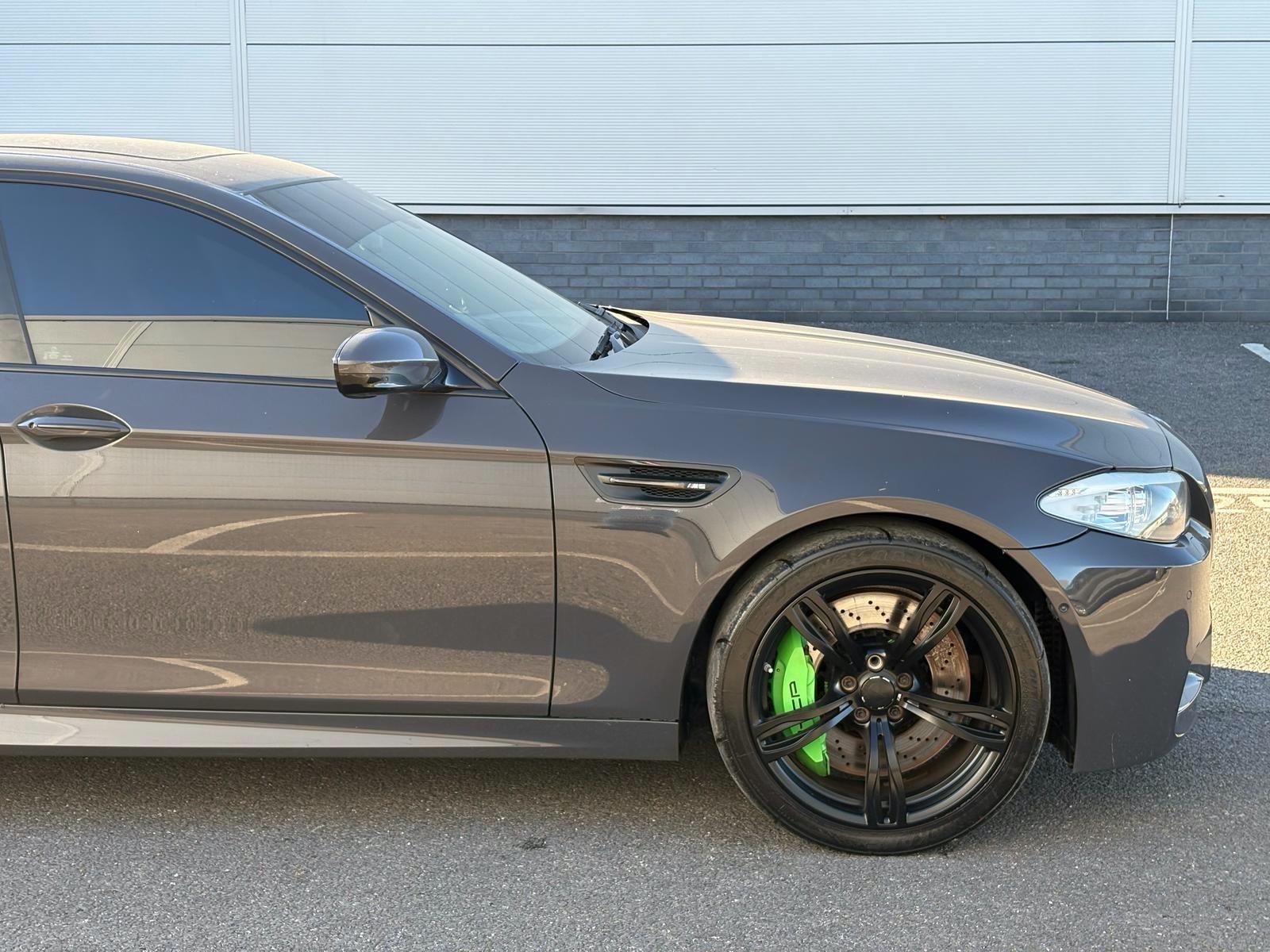 BMW M5 view 15