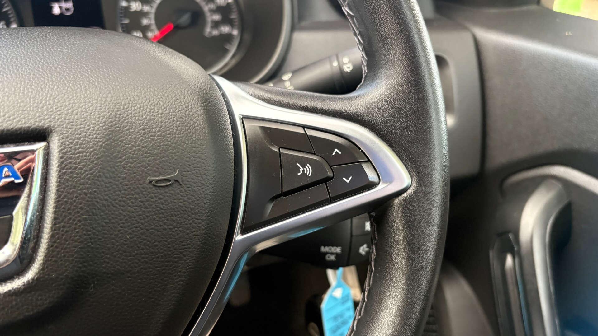 Dacia Duster view 19