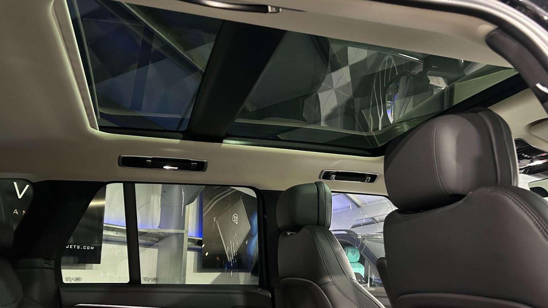 Land Rover Range Rover view 36
