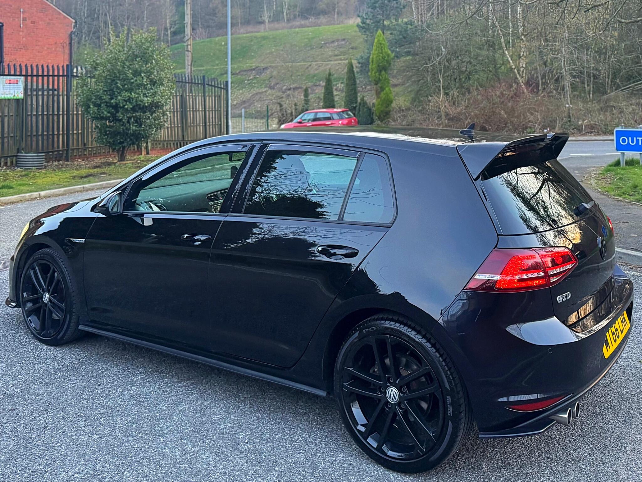 2016 Volkswagen Golf 2.0 TDI BlueMotion Tech GTD DSG Euro 6 (s/s) 5dr image 30