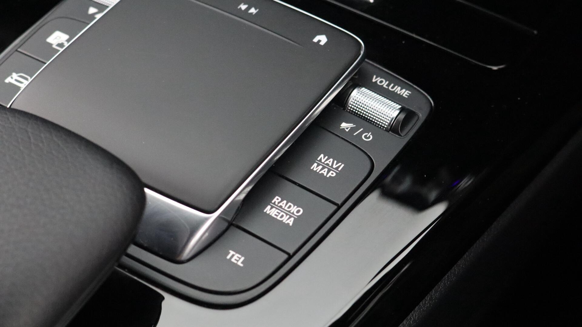 Mercedes-Benz Cla view 30