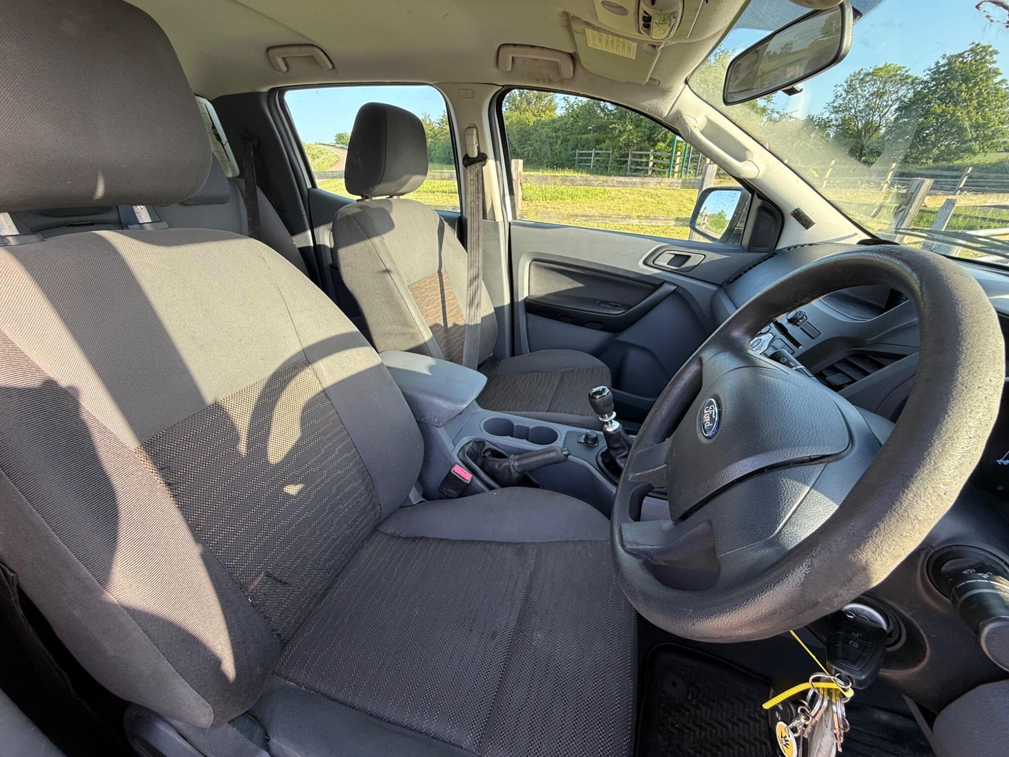 Ford Ranger 2.2 TDCi XL Super Cab Pickup 4WD Euro 5 4dr — photo 27 of 98