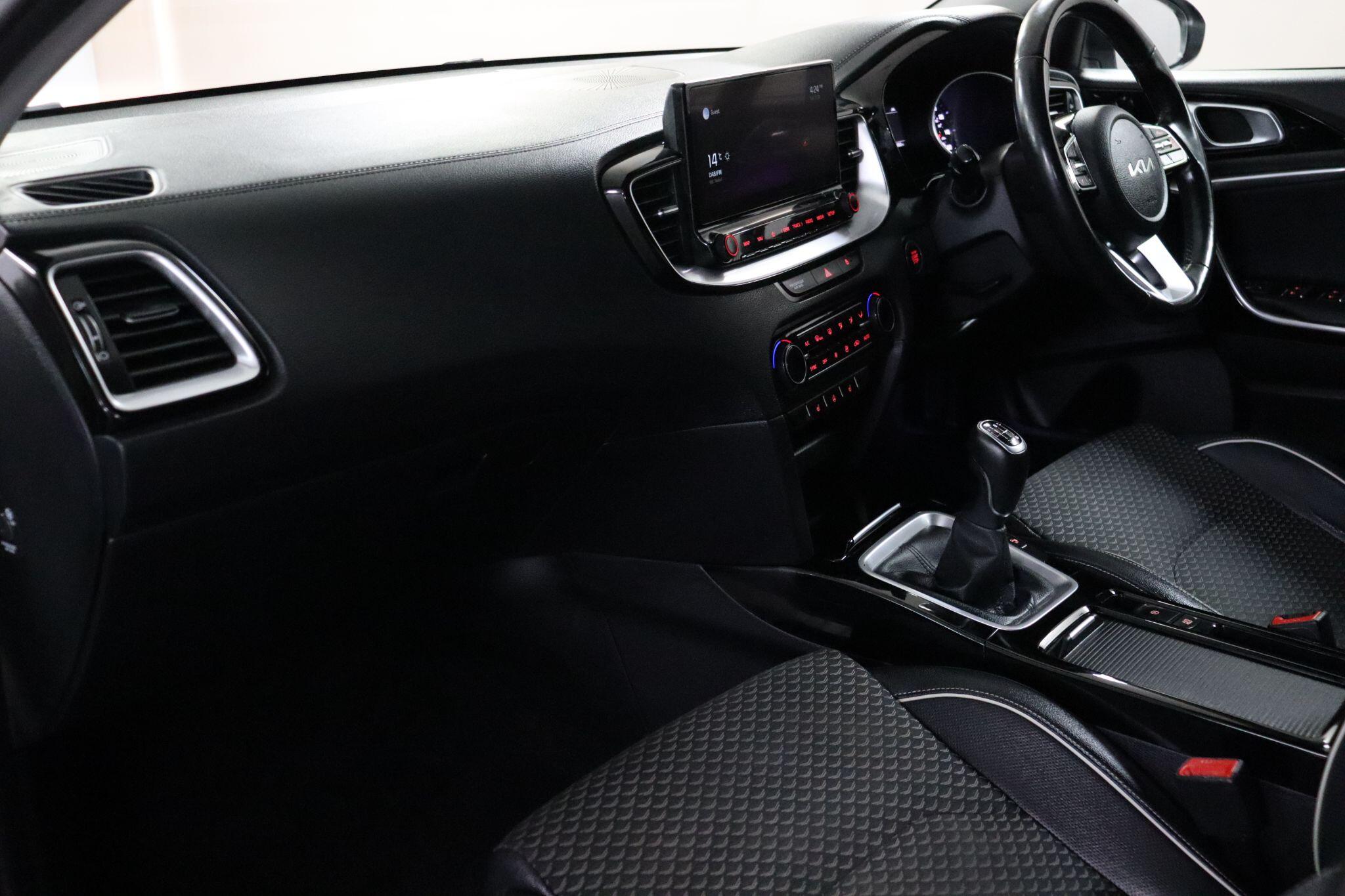 Kia Xceed view 34