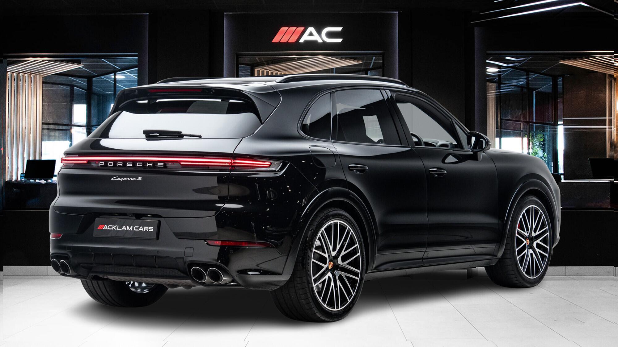 Porsche Cayenne view 4