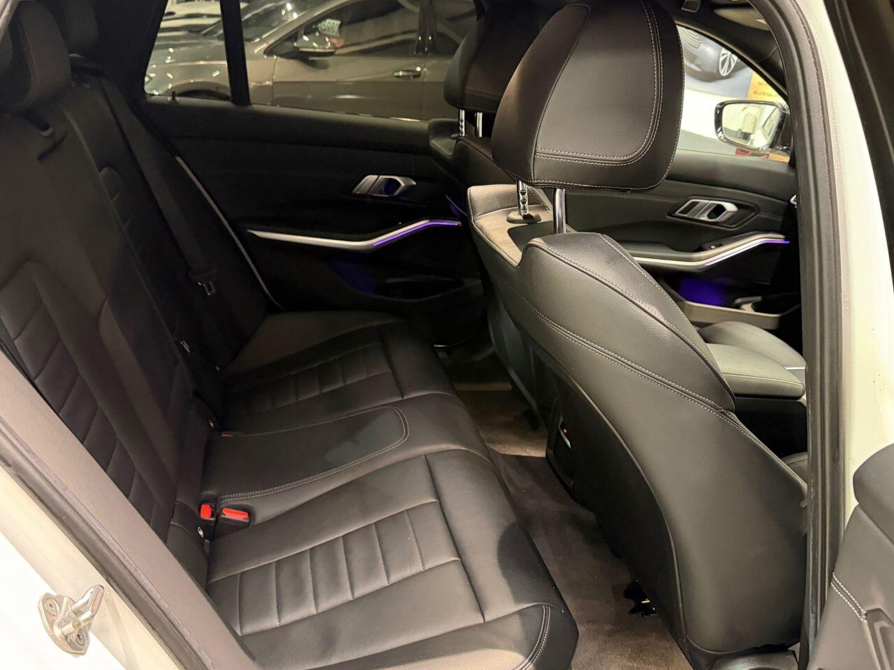 BMW 3 Series view 42