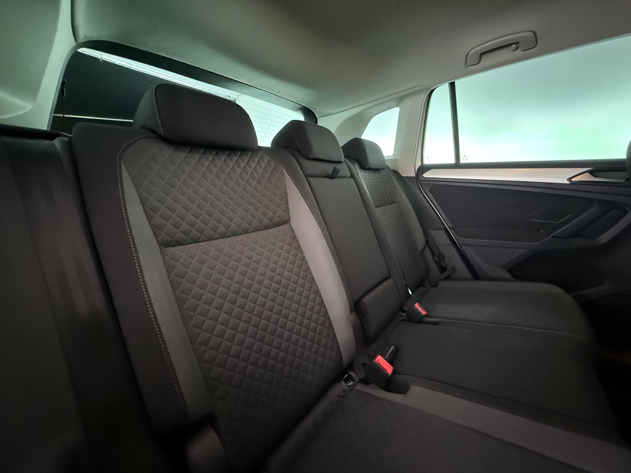 Volkswagen Tiguan view 35