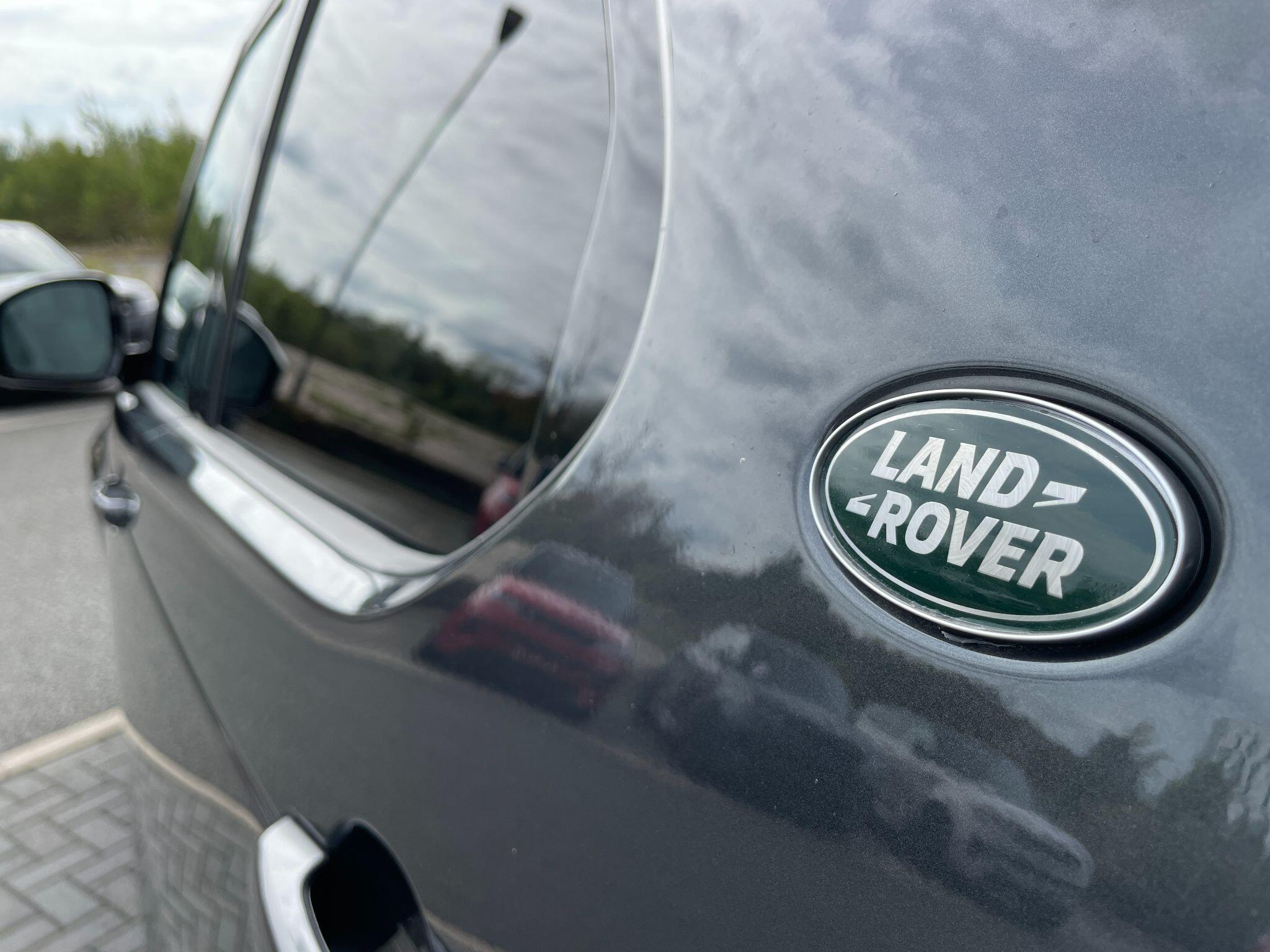 Land Rover Discovery view 36