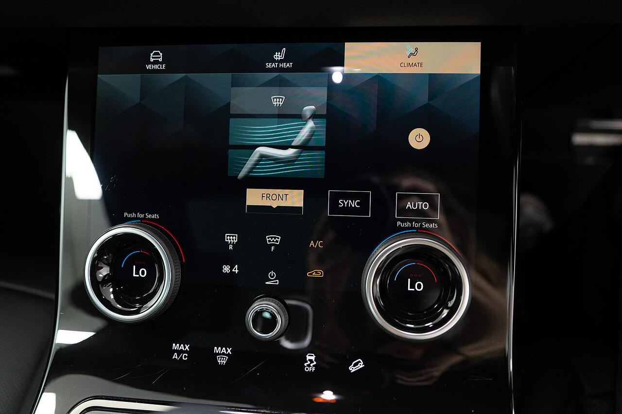 Land Rover Range Rover Evoque view 22