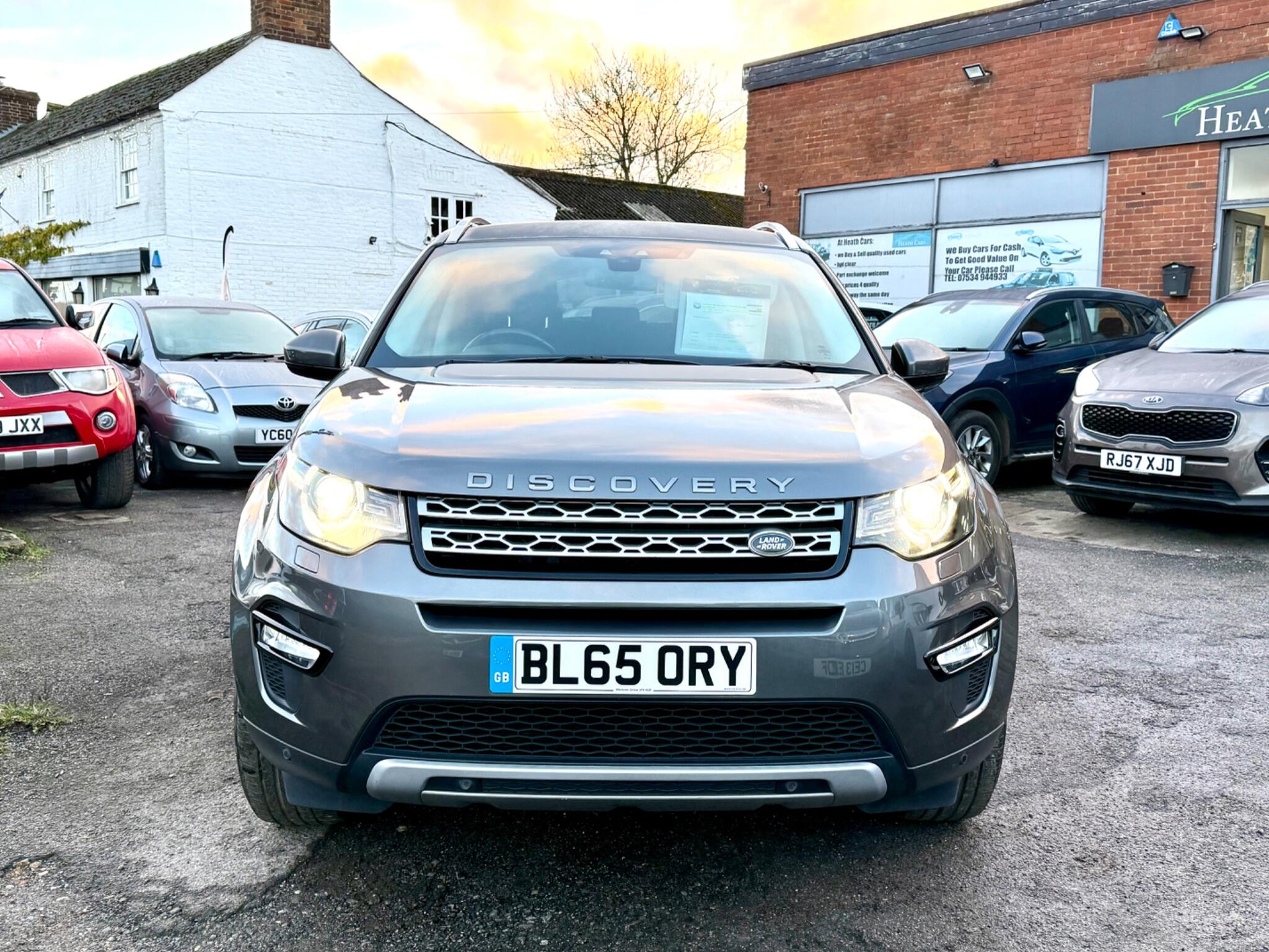2015 Land Rover Discovery Sport 2.0 TD4 HSE Auto 4WD Euro 6 (s/s) 5dr • 86,302 miles image 2