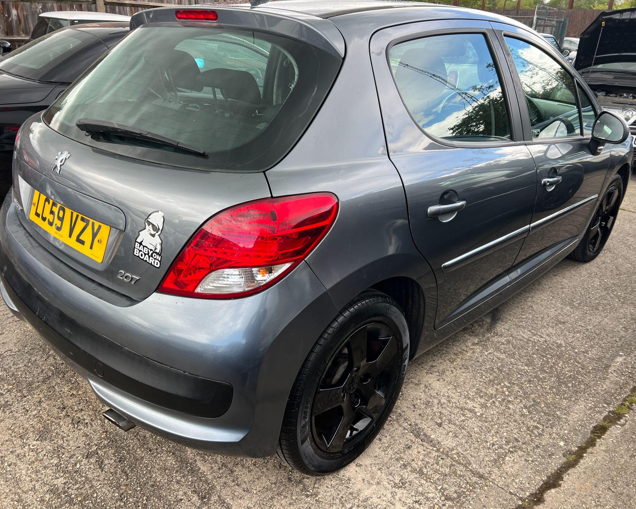 Peugeot 207 view 4