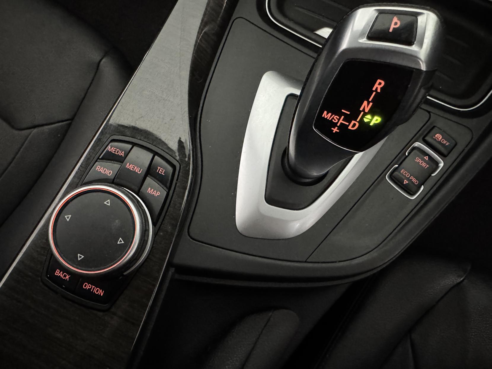 BMW 3 Series view 77