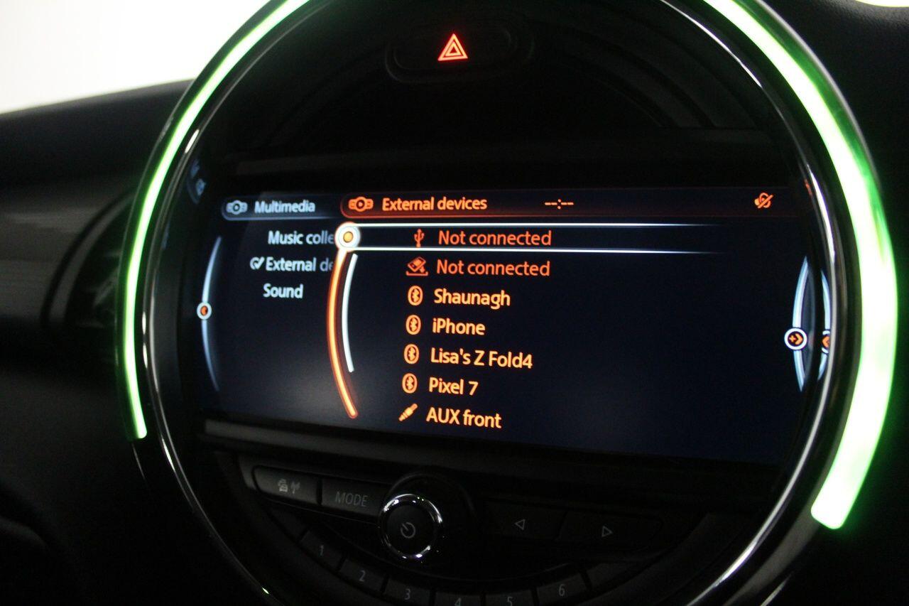Mini Hatch view 33