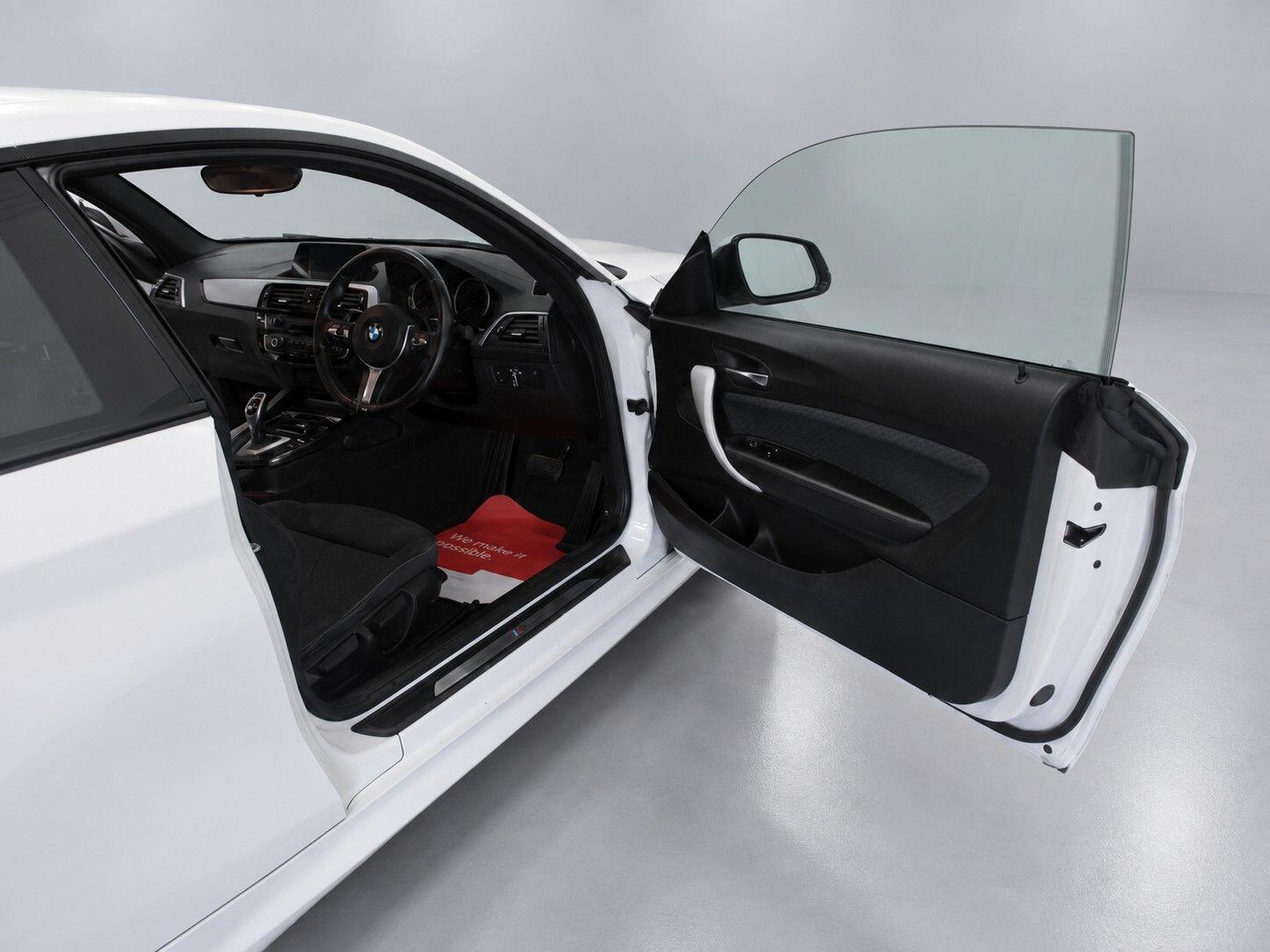 BMW 2 Series view 23