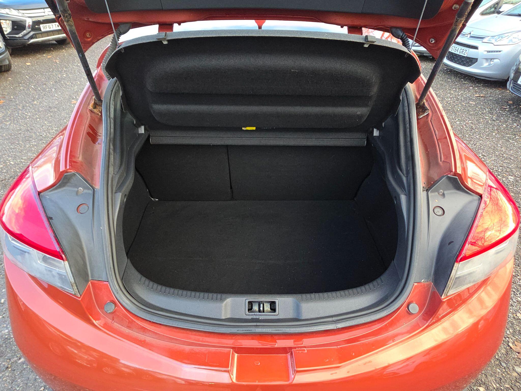 2010 Renault Megane image 23