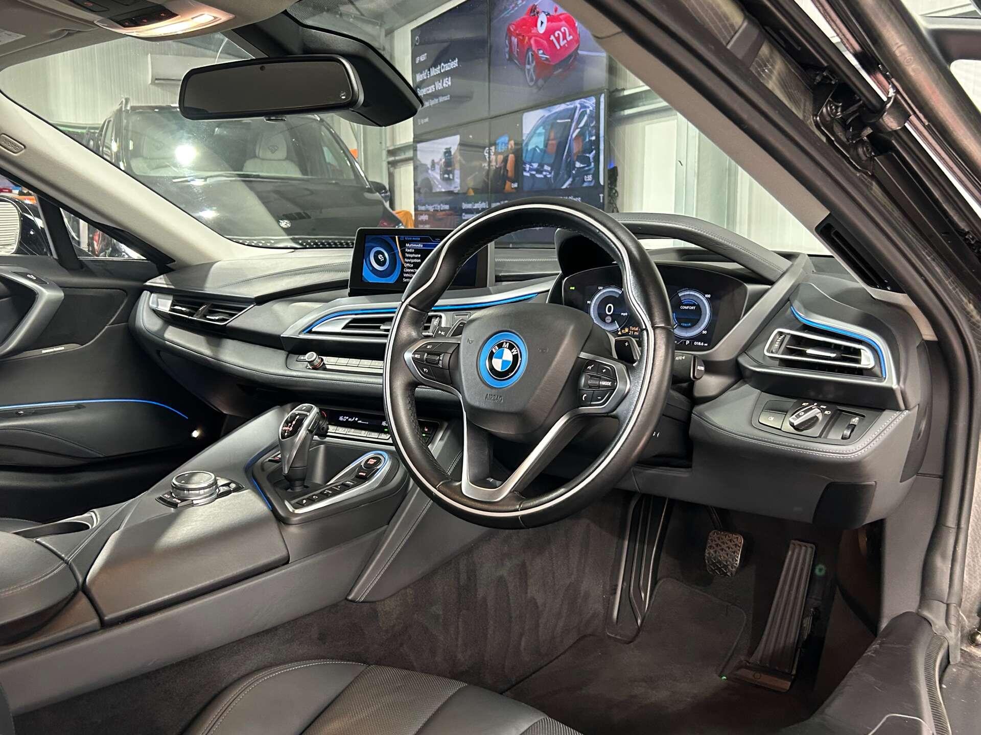 BMW I8 view 32