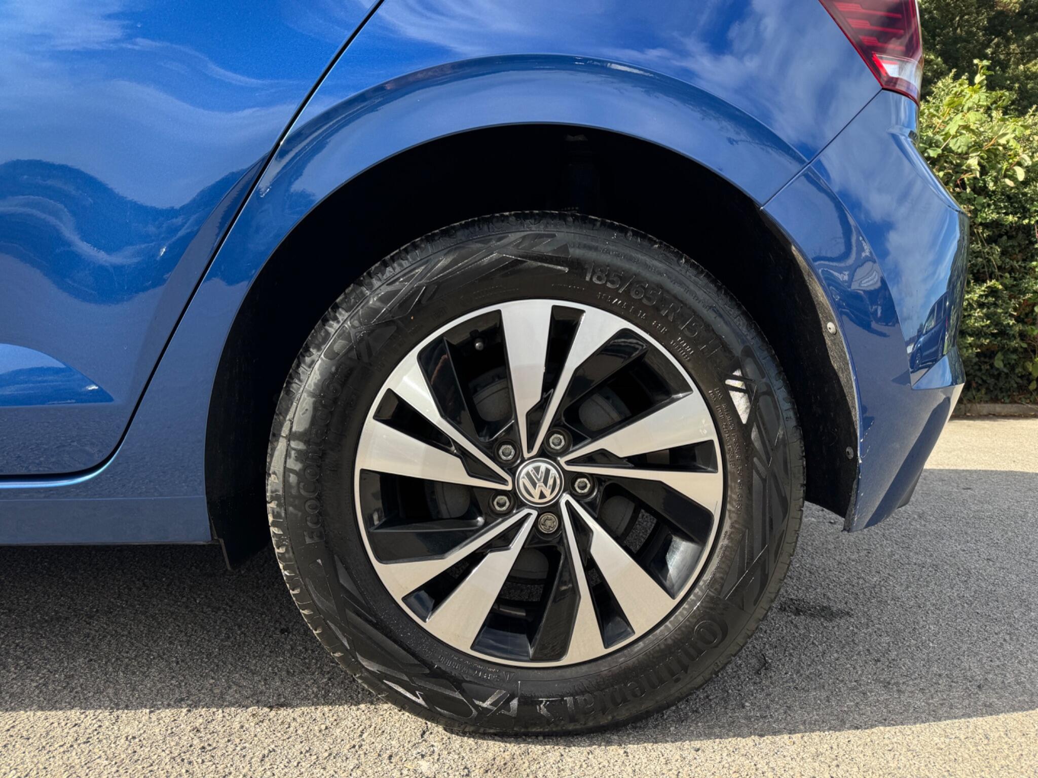 Volkswagen Polo view 9